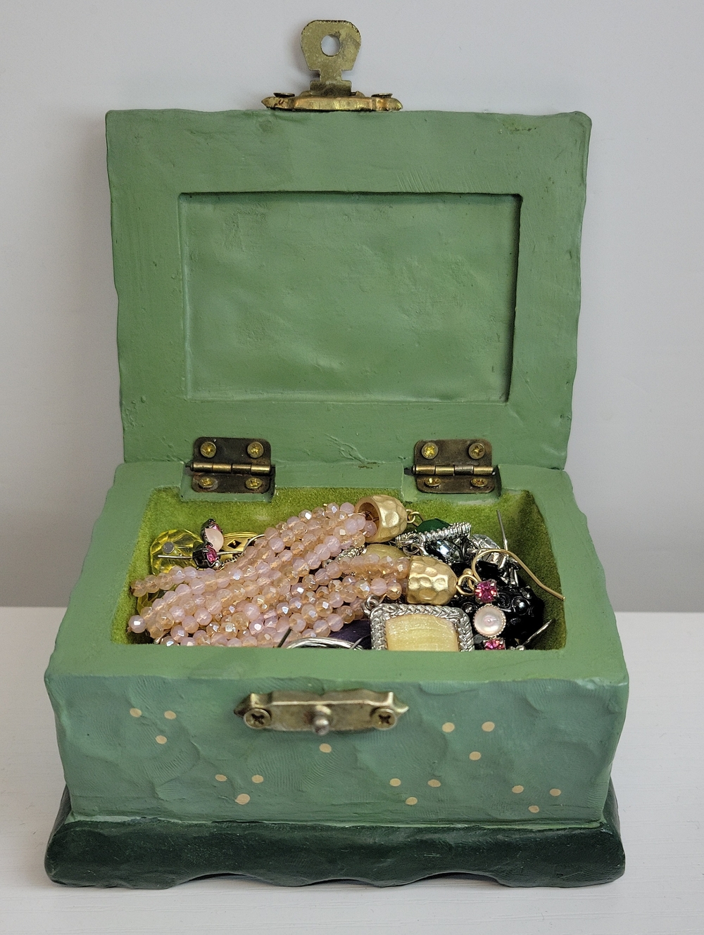 Flower Trinketbox Filled With Earrings